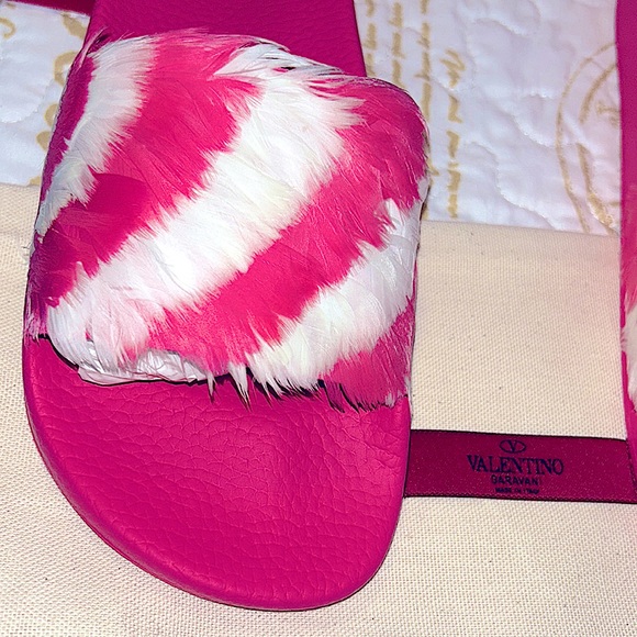 NWT VALENTINO GARAVANI PINK DUCK Feather Slides Willing to trade for Rockstuds - Picture 6 of 10